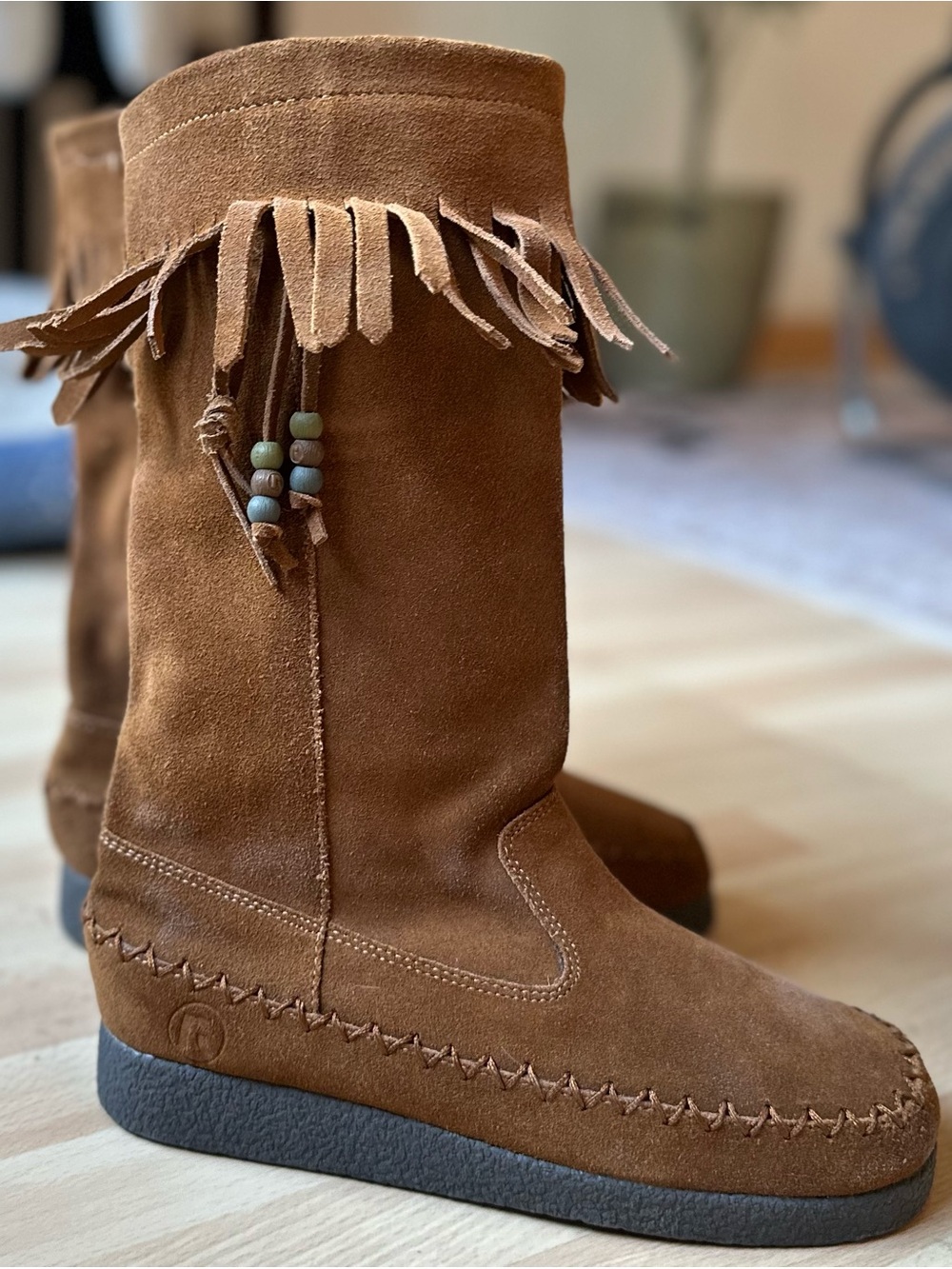 Report Dubai Fringe Moccasin Boot NWOT